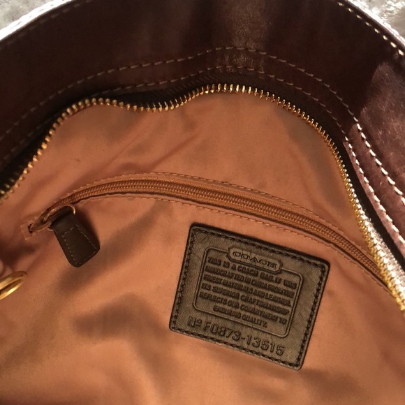 Beautiful vintage Coach bag brown 12x10x4 well loved - Picture 12 of 15